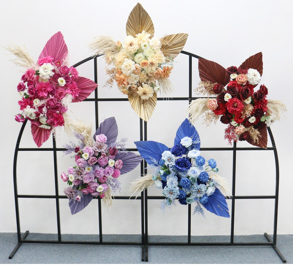 Fondant Embellishments: Creating decorative elements like flowers and bows.