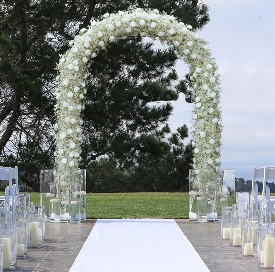 using artificial flowers at wedding